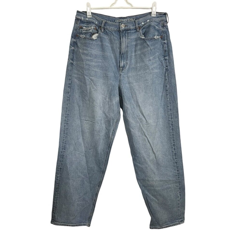 American Eagle Jeans Womens 18 Plus Blue Tapered Leg Baggy Light Wash Denim
